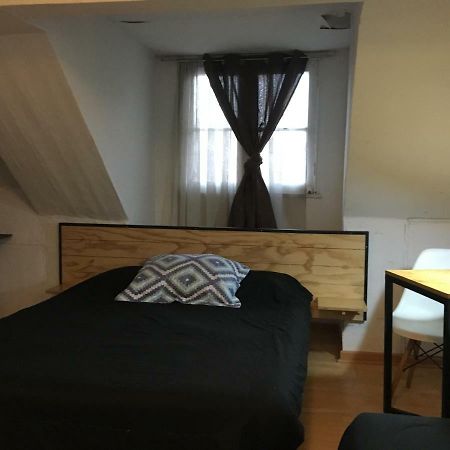 Salvador Hostal & Cafe Сантьяго Экстерьер фото