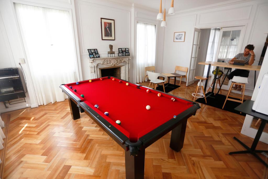 Salvador Hostal & Cafe Сантьяго Экстерьер фото