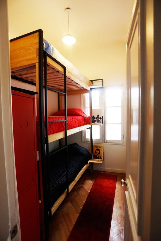Salvador Hostal & Cafe Сантьяго Экстерьер фото