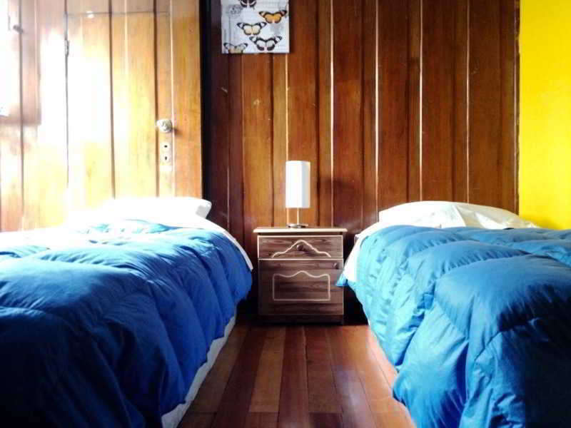 Salvador Hostal & Cafe Сантьяго Экстерьер фото