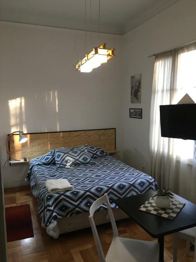 Salvador Hostal & Cafe Сантьяго Экстерьер фото